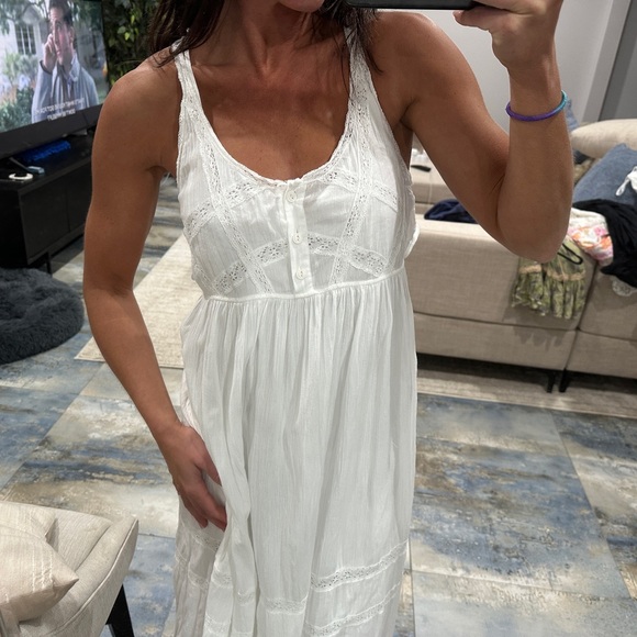Current Elliot The Lace Maxi Dress in White - Picture 4 of 7